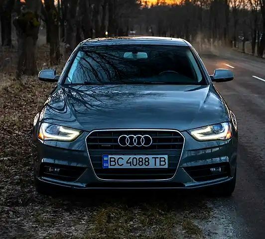 Сірий Ауді А4, об'ємом двигуна 2 л та пробігом 180 тис. км за 12700 $, фото 1 на Automoto.ua