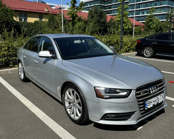 Серый Ауди А4, объемом двигателя 2 л и пробегом 266 тыс. км за 12000 $, фото 1 на Automoto.ua