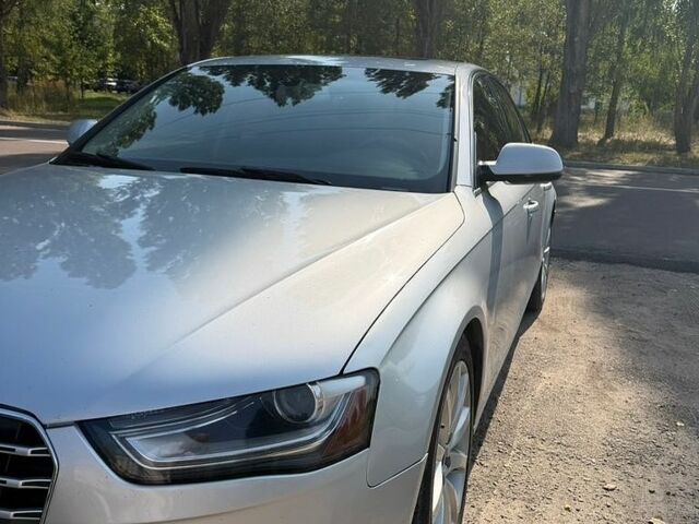 Сірий Ауді А4, об'ємом двигуна 1.98 л та пробігом 195 тис. км за 12000 $, фото 1 на Automoto.ua