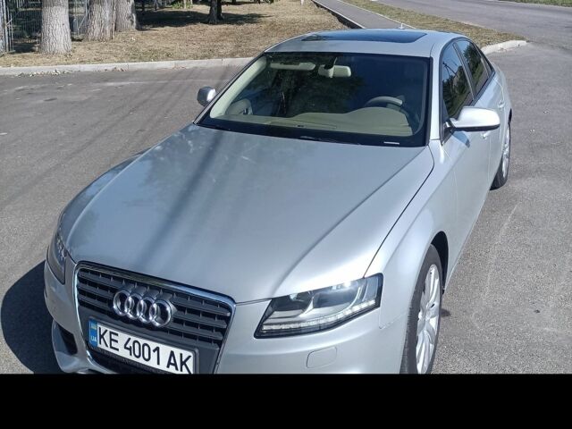 Сірий Ауді А4, об'ємом двигуна 2 л та пробігом 168 тис. км за 10200 $, фото 1 на Automoto.ua