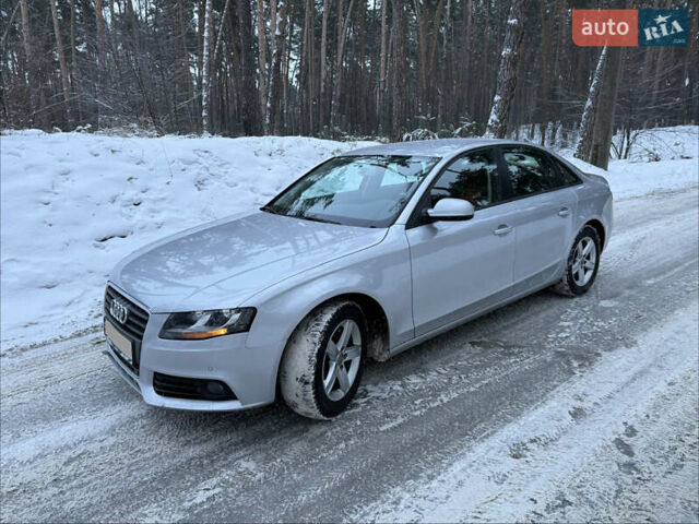 Серый Ауди А4, объемом двигателя 1.97 л и пробегом 199 тыс. км за 9999 $, фото 1 на Automoto.ua