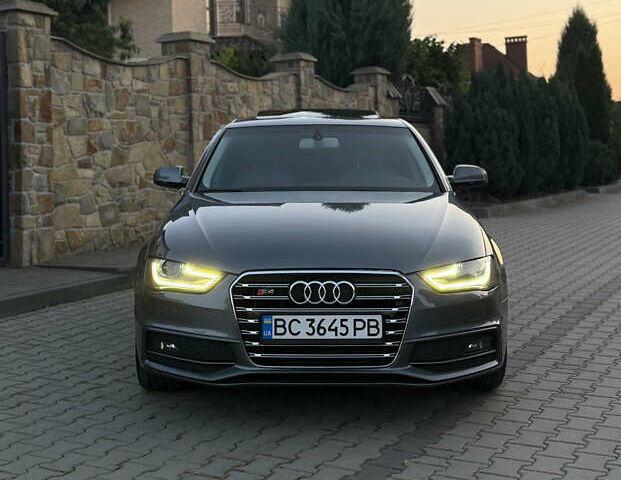 Серый Ауди А4, объемом двигателя 1.98 л и пробегом 170 тыс. км за 12899 $, фото 1 на Automoto.ua