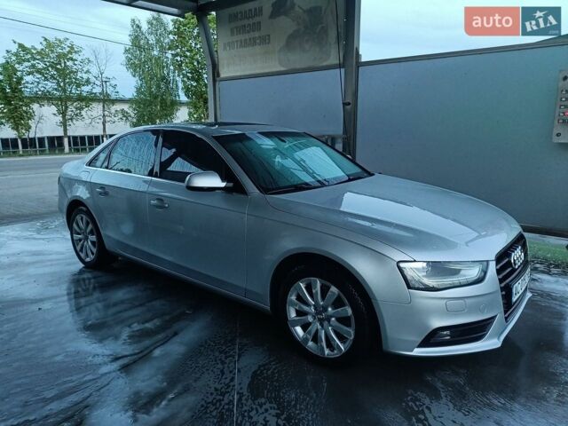 Сірий Ауді А4, об'ємом двигуна 2 л та пробігом 213 тис. км за 9600 $, фото 1 на Automoto.ua