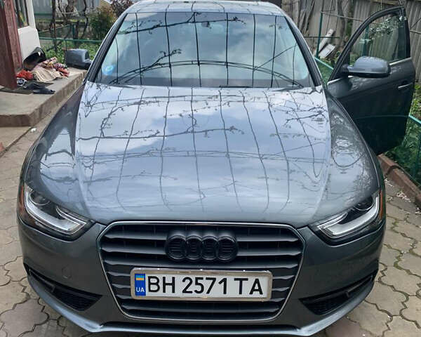 Ауди А4 2012 в Измаиле на Automoto.ua Серый Ауди А4, объемом двигателя 2 л и пробегом 84 тыс. км за 15500 $, фото 1 на Automoto.ua