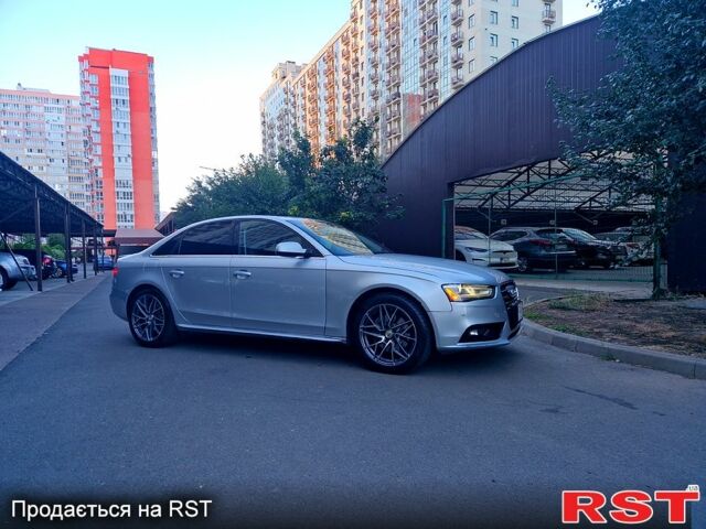 Серый Ауди А4, объемом двигателя 2 л и пробегом 219 тыс. км за 9000 $, фото 1 на Automoto.ua
