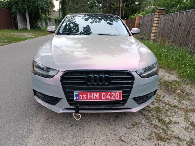 Серый Ауди А4, объемом двигателя 2 л и пробегом 220 тыс. км за 9000 $, фото 1 на Automoto.ua