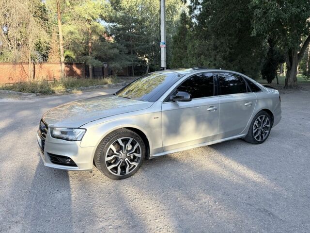 Серый Ауди А4, объемом двигателя 2 л и пробегом 185 тыс. км за 10480 $, фото 1 на Automoto.ua