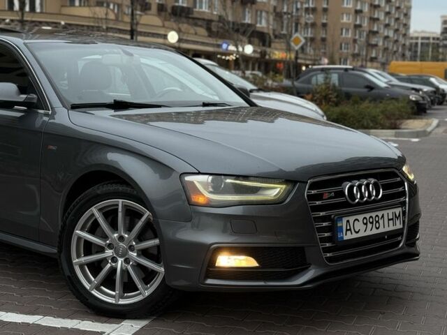 Серый Ауди А4, объемом двигателя 2 л и пробегом 237 тыс. км за 9600 $, фото 1 на Automoto.ua