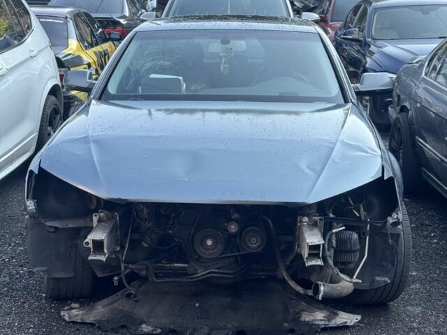 Серый Ауди А4, объемом двигателя 2 л и пробегом 188 тыс. км за 7500 $, фото 1 на Automoto.ua