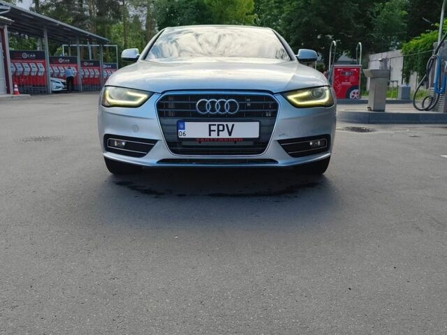 Сірий Ауді А4, об'ємом двигуна 1.98 л та пробігом 295 тис. км за 10400 $, фото 1 на Automoto.ua