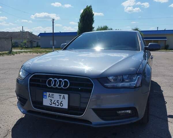 Серый Ауди А4, объемом двигателя 1.98 л и пробегом 195 тыс. км за 10500 $, фото 1 на Automoto.ua