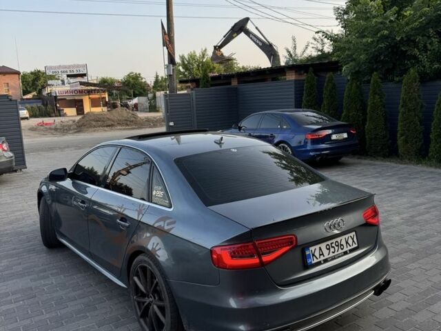 Серый Ауди А4, объемом двигателя 2 л и пробегом 222 тыс. км за 15999 $, фото 1 на Automoto.ua