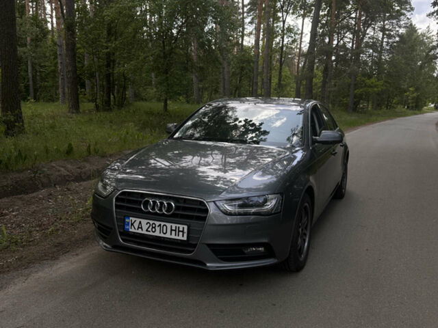Сірий Ауді А4, об'ємом двигуна 1.8 л та пробігом 162 тис. км за 12600 $, фото 1 на Automoto.ua