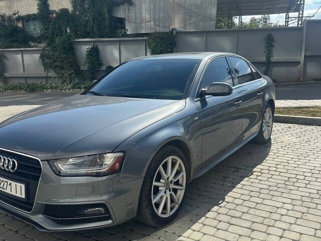 Сірий Ауді А4, об'ємом двигуна 2 л та пробігом 218 тис. км за 11500 $, фото 1 на Automoto.ua