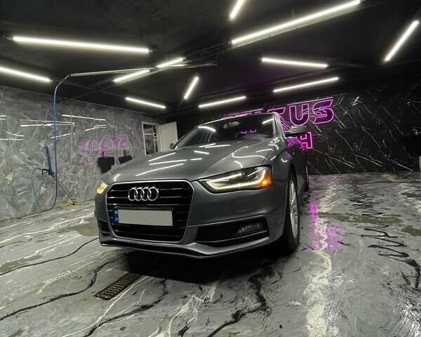 Сірий Ауді А4, об'ємом двигуна 1.98 л та пробігом 145 тис. км за 12500 $, фото 1 на Automoto.ua