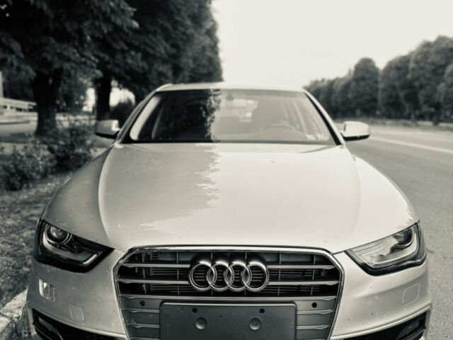 Сірий Ауді А4, об'ємом двигуна 2 л та пробігом 210 тис. км за 12500 $, фото 1 на Automoto.ua