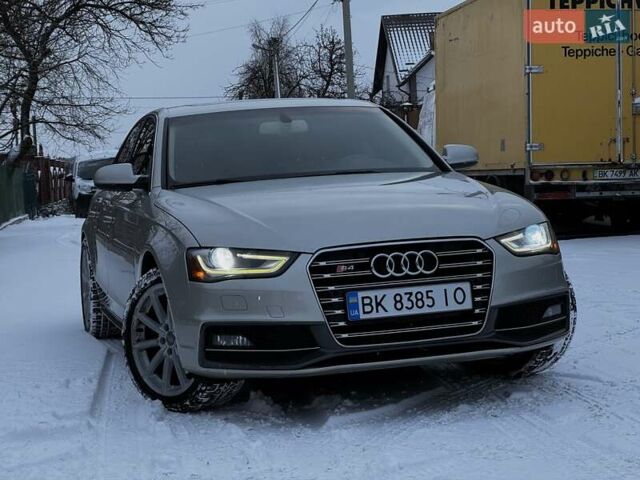 Сірий Ауді А4, об'ємом двигуна 1.98 л та пробігом 195 тис. км за 12500 $, фото 1 на Automoto.ua
