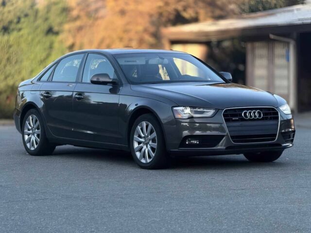Серый Ауди А4, объемом двигателя 2 л и пробегом 83 тыс. км за 2800 $, фото 1 на Automoto.ua