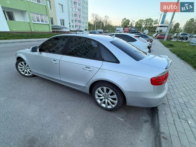 Сірий Ауді А4, об'ємом двигуна 2 л та пробігом 171 тис. км за 12150 $, фото 1 на Automoto.ua