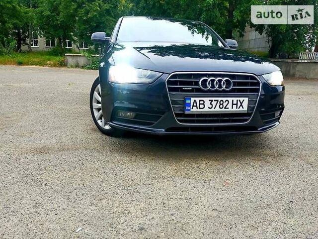 Сірий Ауді А4, об'ємом двигуна 2 л та пробігом 225 тис. км за 13500 $, фото 1 на Automoto.ua