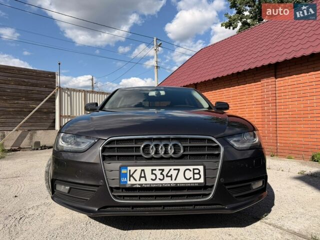 Сірий Ауді А4, об'ємом двигуна 1.8 л та пробігом 146 тис. км за 12500 $, фото 1 на Automoto.ua