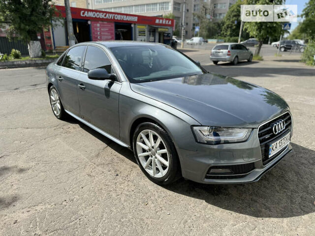 Сірий Ауді А4, об'ємом двигуна 2 л та пробігом 143 тис. км за 12900 $, фото 1 на Automoto.ua