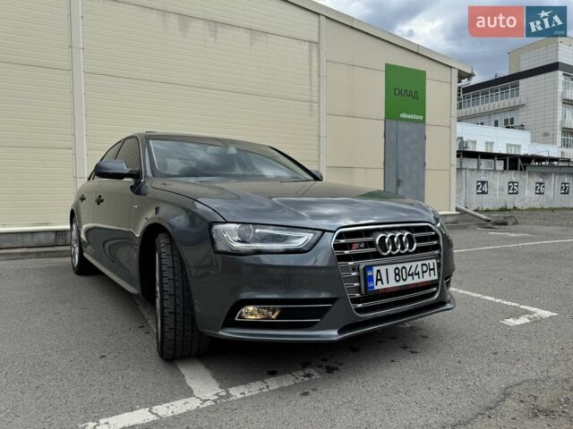 Сірий Ауді А4, об'ємом двигуна 2 л та пробігом 133 тис. км за 12900 $, фото 1 на Automoto.ua