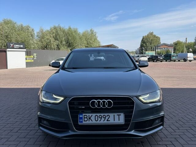 Сірий Ауді А4, об'ємом двигуна 2 л та пробігом 259 тис. км за 11593 $, фото 1 на Automoto.ua