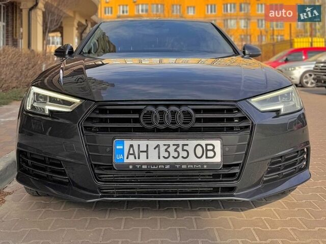 Серый Ауди А4, объемом двигателя 1.98 л и пробегом 150 тыс. км за 19000 $, фото 1 на Automoto.ua