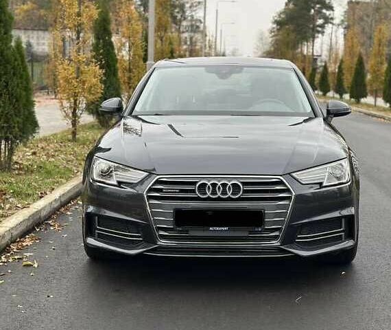 Серый Ауди А4, объемом двигателя 2 л и пробегом 130 тыс. км за 14200 $, фото 1 на Automoto.ua