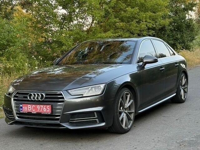 Серый Ауди А4, объемом двигателя 1.98 л и пробегом 179 тыс. км за 16000 $, фото 1 на Automoto.ua