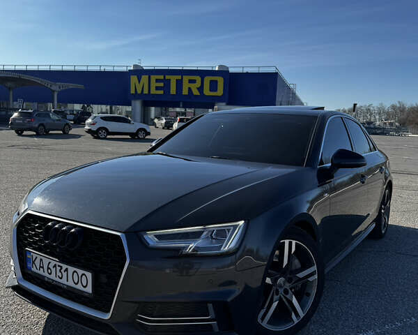 Серый Ауди А4, объемом двигателя 1.98 л и пробегом 170 тыс. км за 18000 $, фото 1 на Automoto.ua