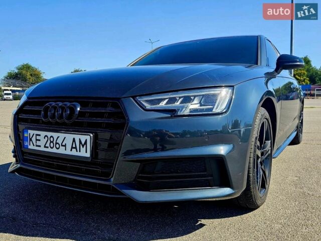 Серый Ауди А4, объемом двигателя 2 л и пробегом 156 тыс. км за 19300 $, фото 1 на Automoto.ua