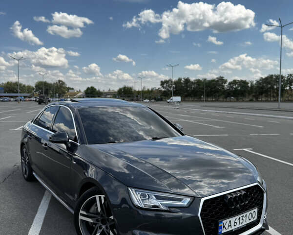 Серый Ауди А4, объемом двигателя 2 л и пробегом 157 тыс. км за 22000 $, фото 1 на Automoto.ua