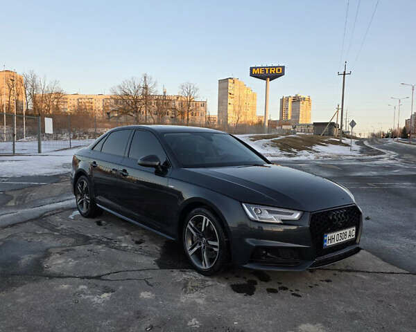 Серый Ауди А4, объемом двигателя 1.98 л и пробегом 165 тыс. км за 19500 $, фото 1 на Automoto.ua