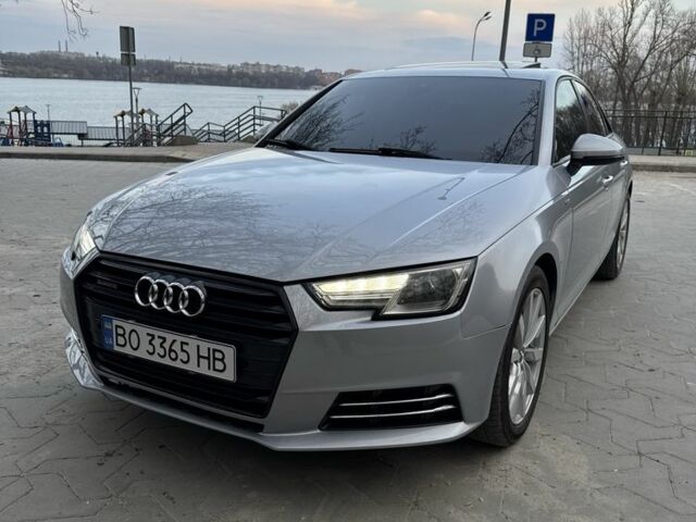 Сірий Ауді А4, об'ємом двигуна 2 л та пробігом 167 тис. км за 17350 $, фото 1 на Automoto.ua