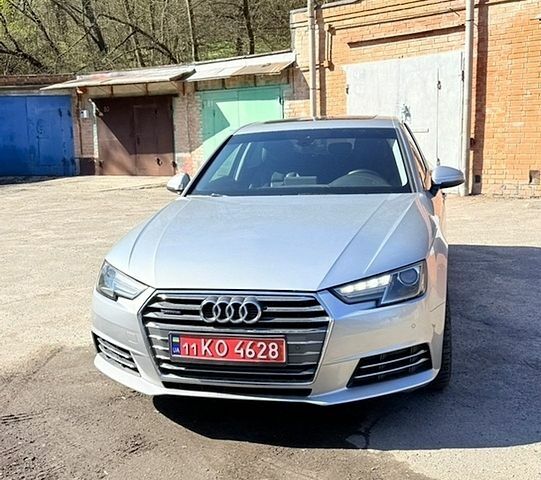 Сірий Ауді А4, об'ємом двигуна 2 л та пробігом 146 тис. км за 16700 $, фото 1 на Automoto.ua