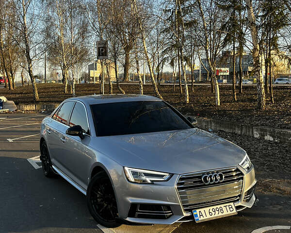 Серый Ауди А4, объемом двигателя 2 л и пробегом 53 тыс. км за 19999 $, фото 1 на Automoto.ua