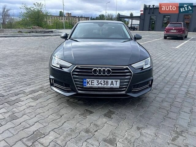 Серый Ауди А4, объемом двигателя 1.98 л и пробегом 162 тыс. км за 17400 $, фото 1 на Automoto.ua