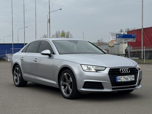 Сірий Ауді А4, об'ємом двигуна 2 л та пробігом 220 тис. км за 18999 $, фото 1 на Automoto.ua