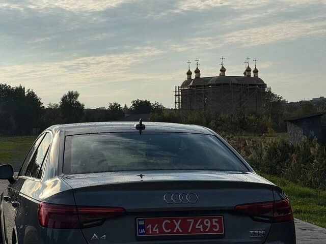 Сірий Ауді А4, об'ємом двигуна 2 л та пробігом 150 тис. км за 13700 $, фото 1 на Automoto.ua