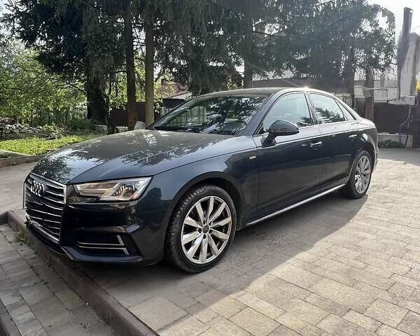 Серый Ауди А4, объемом двигателя 1.98 л и пробегом 149 тыс. км за 17100 $, фото 1 на Automoto.ua