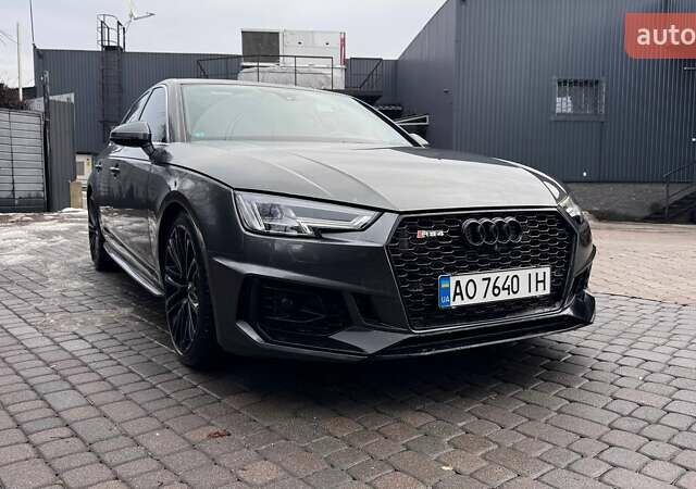 Серый Ауди А4, объемом двигателя 1.98 л и пробегом 171 тыс. км за 23000 $, фото 1 на Automoto.ua