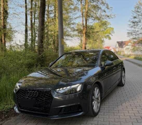 Серый Ауди А4, объемом двигателя 2 л и пробегом 112 тыс. км за 11300 $, фото 1 на Automoto.ua