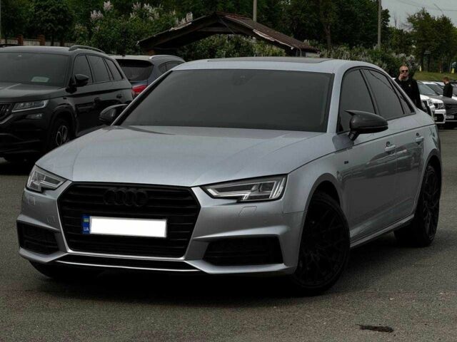 Серый Ауди А4, объемом двигателя 2 л и пробегом 162 тыс. км за 13000 $, фото 1 на Automoto.ua