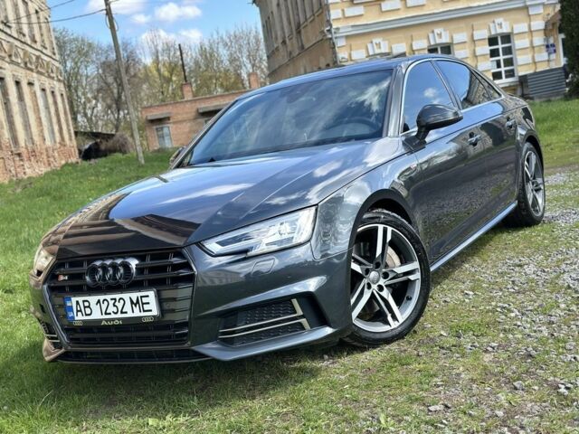 Сірий Ауді А4, об'ємом двигуна 2 л та пробігом 317 тис. км за 14900 $, фото 1 на Automoto.ua