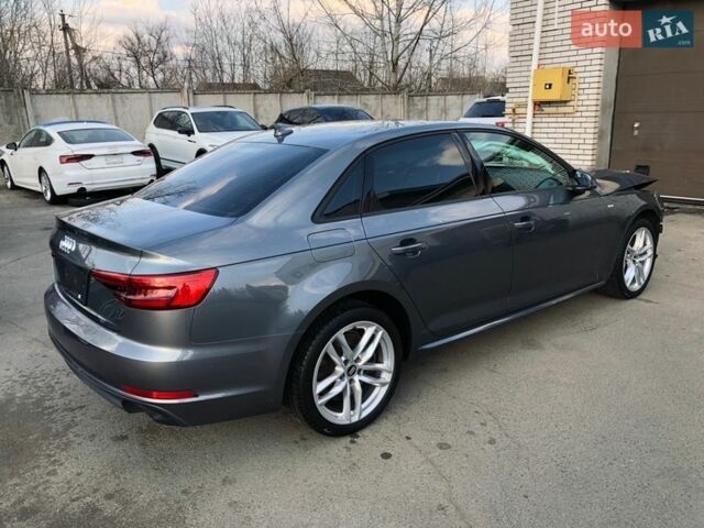 Серый Ауди А4, объемом двигателя 2 л и пробегом 167 тыс. км за 10800 $, фото 1 на Automoto.ua