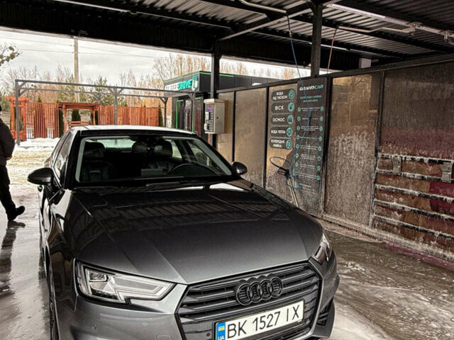 Сірий Ауді А4, об'ємом двигуна 1.98 л та пробігом 175 тис. км за 16999 $, фото 1 на Automoto.ua