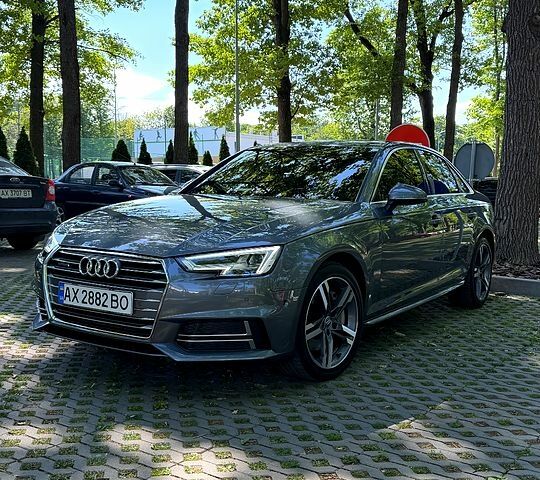 Серый Ауди А4, объемом двигателя 2 л и пробегом 95 тыс. км за 22000 $, фото 1 на Automoto.ua