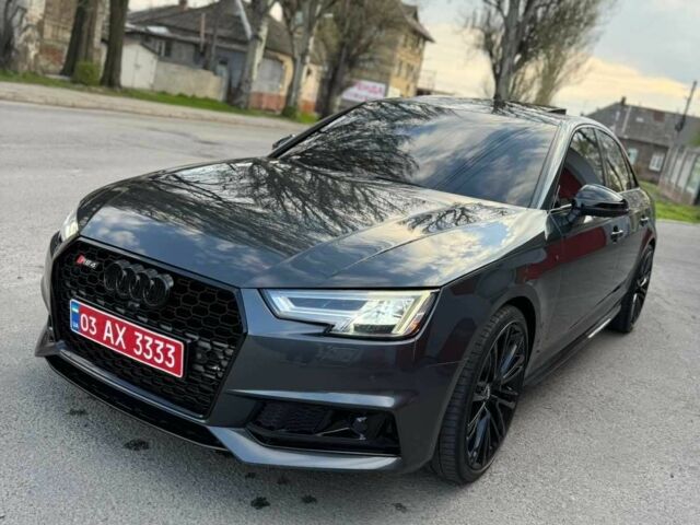 Сірий Ауді А4, об'ємом двигуна 2 л та пробігом 150 тис. км за 15231 $, фото 1 на Automoto.ua